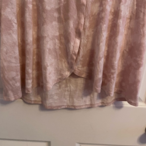 Old Navy Girls Active Top - Picture 6 of 8